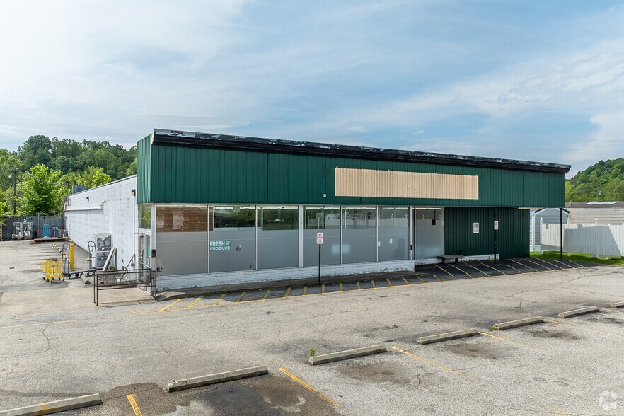 More Photos Of 412 Wurtland Ave, Greenup Freestanding For Lease