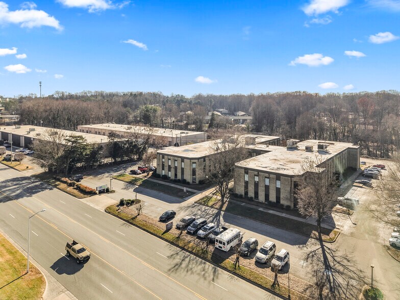 More Photos Of 8025 North Point Blvd, Winston-Salem Office For Lease