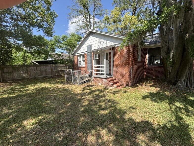 More Photos Of 5010 Blackburn St, Jacksonville Specialty For Sale