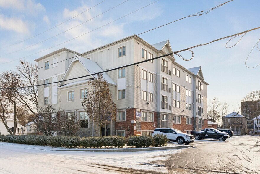 Primary Photo Of 75 Emma St, Oshawa Apartments For Sale