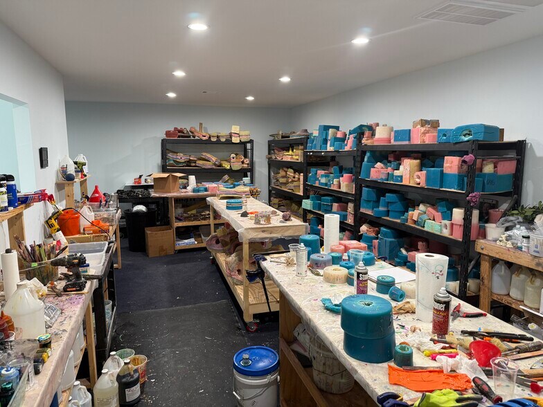 More Photos Of 269 General Patton Ave, Mandeville Warehouse For Lease