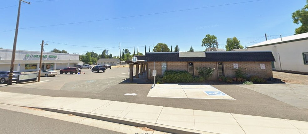 More Photos Of 4216 Shasta Dam Blvd, Shasta Lake General Retail For Lease