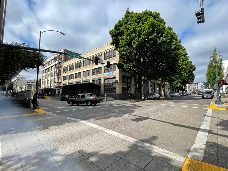 More Photos Of 239 NW 13th Ave, Portland Loft Creative Space For Lease