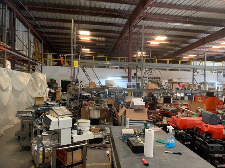 More Photos Of 1120 N Rome Ave, Tampa Warehouse For Lease