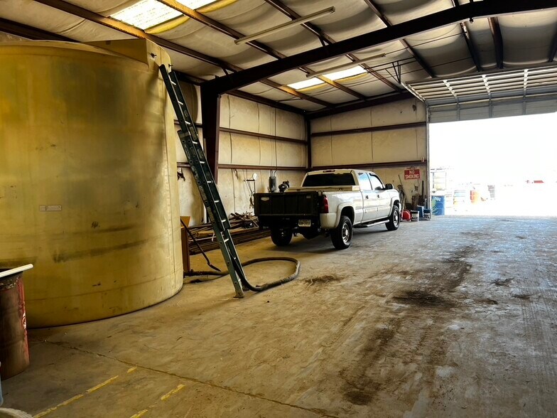 More Photos Of 15721 Montana Ave, El Paso Warehouse For Sale