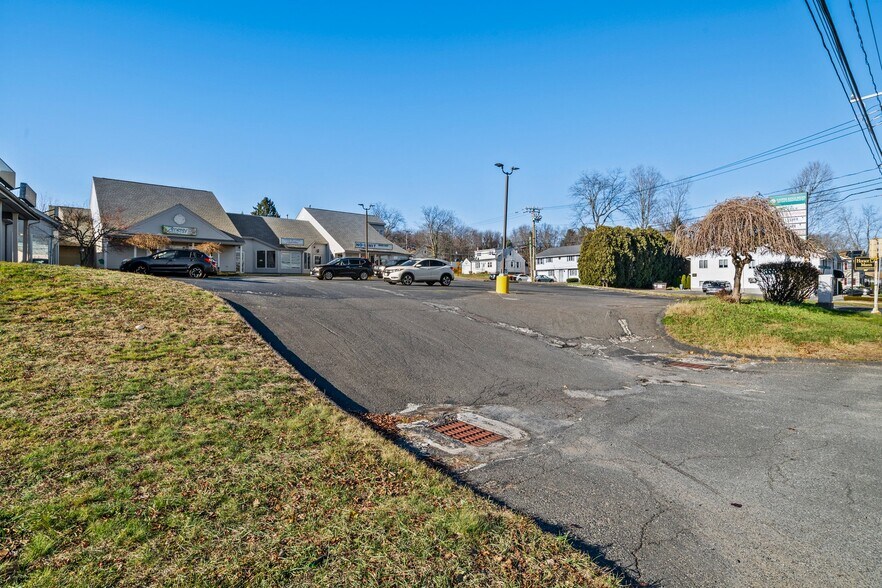 More Photos Of 343 N Westfield St, Feeding Hills Unknown For Lease