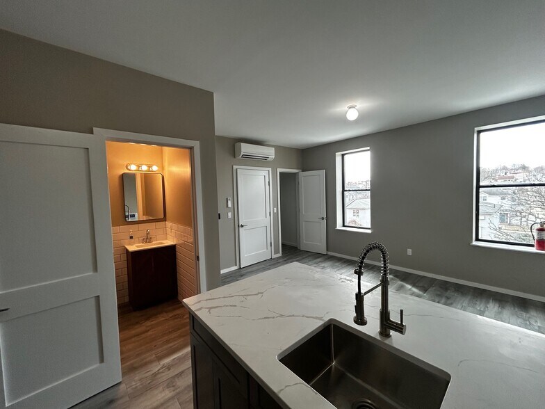 More Photos Of 1230 Bay St, Staten Island Storefront Retail Residential For Sale