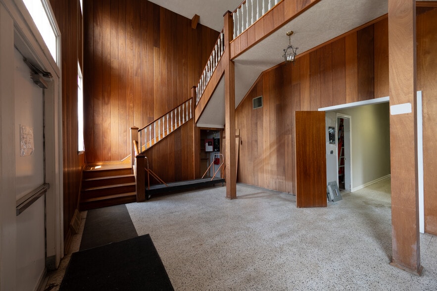 More Photos Of 82 Mill St, Mays Landing Restaurant For Sale