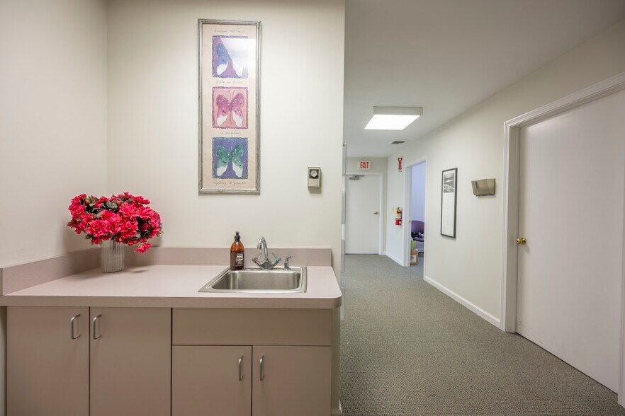 More Photos Of 11 Woodland Rd, Madison Medical For Sale