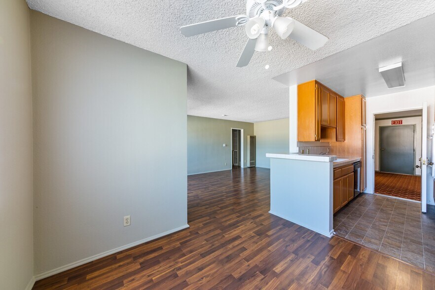More Photos Of 13951 Moorpark St, Sherman Oaks Apartments For Sale