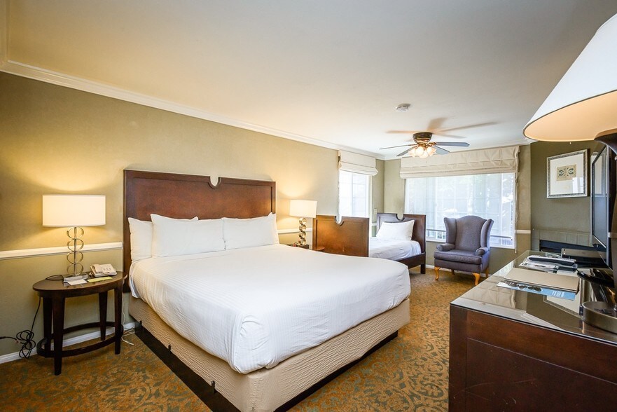 More Photos Of 9135 Hearst Dr, San Simeon Hotel For Sale