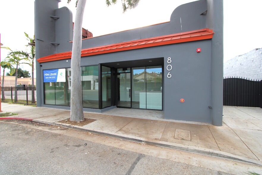 Primary Photo Of 806 E Colorado St, Glendale Storefront Retail Office For Lease