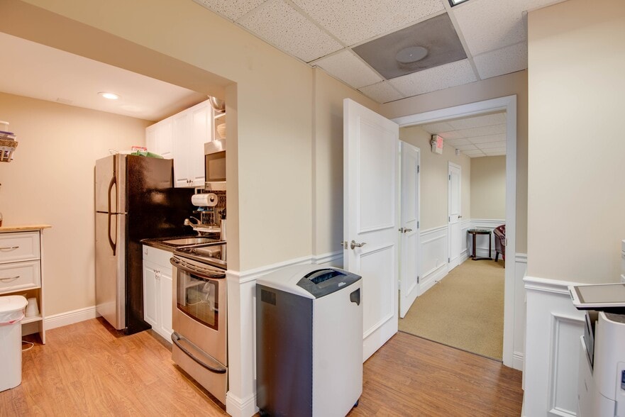 More Photos Of 604 Whitehead St, Key West Medical For Sale