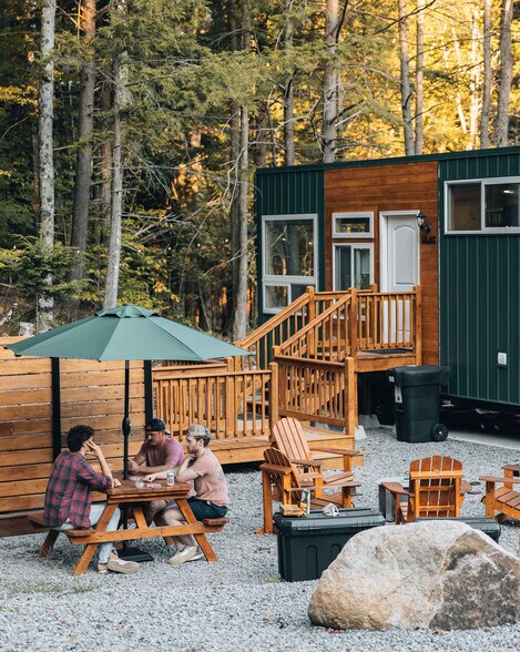 More Photos Of 650 Lost River rd, North Woodstock Hotel For Sale