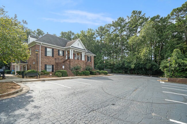 More Photos Of 655 Village Square Dr, Stone Mountain Loft Creative Space For Lease