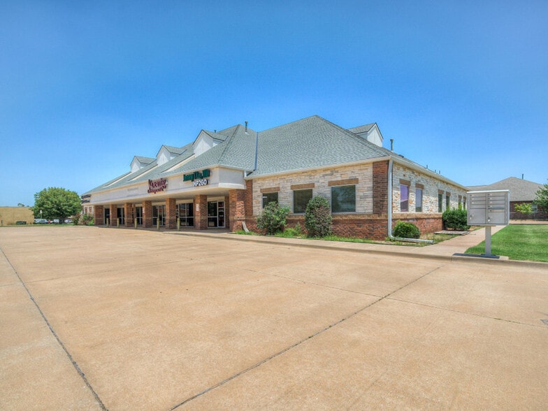 More Photos Of 800 W 18th St, Edmond Medical For Lease