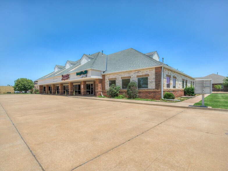 More Photos Of 800 W 18th St, Edmond Medical For Lease