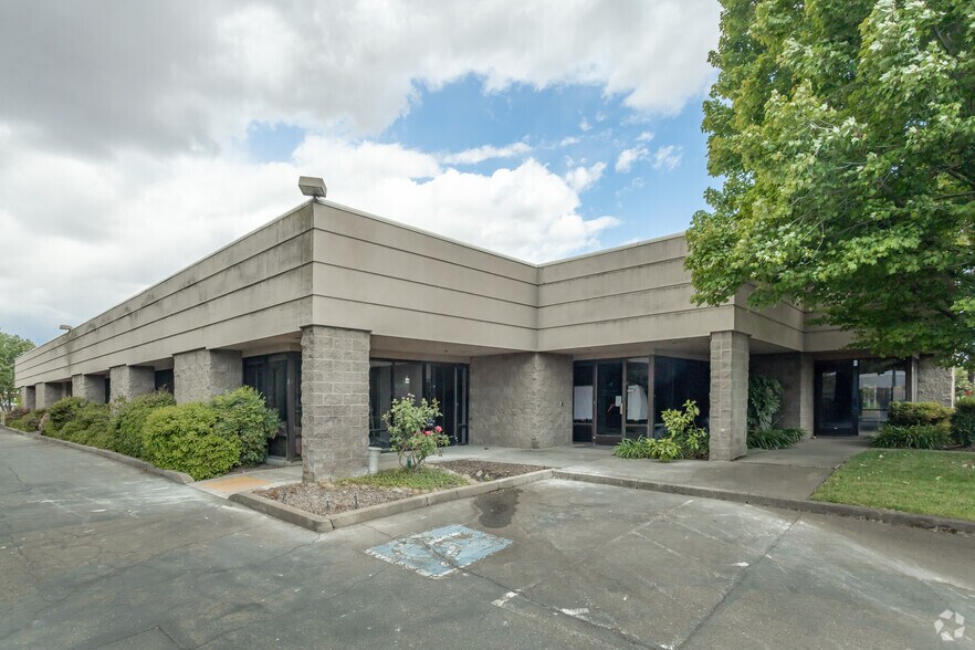 More Photos Of 3017 Gold Canal Dr, Rancho Cordova Medical For Lease