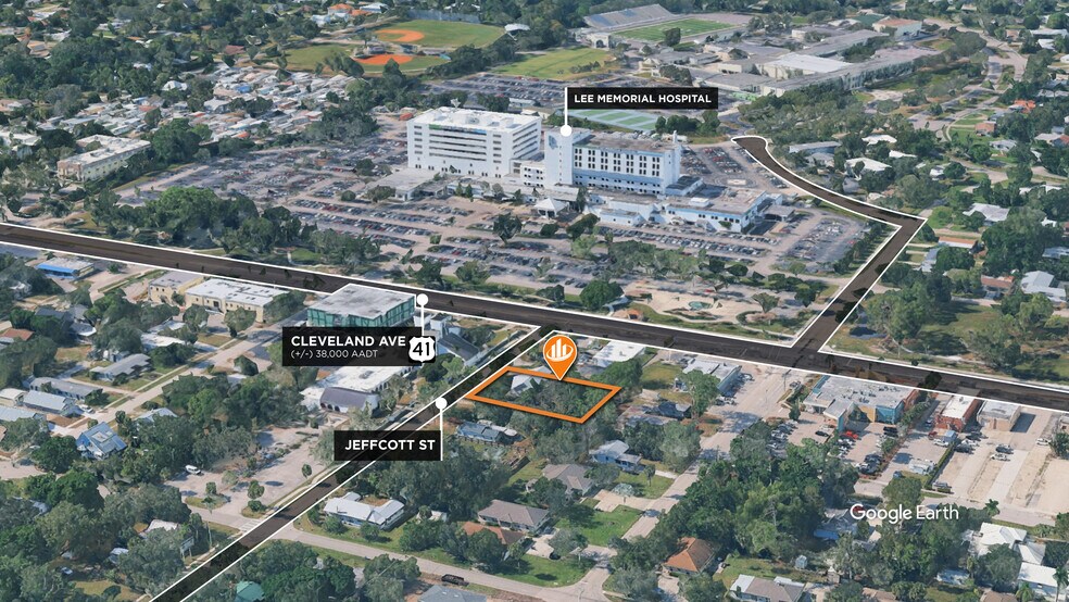 More Photos Of 2023 Jeffcott St, Fort Myers Office For Sale