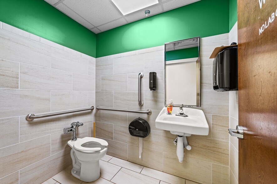 More Photos Of 2107 Black Creek Rd SE, Wilson Warehouse For Sale