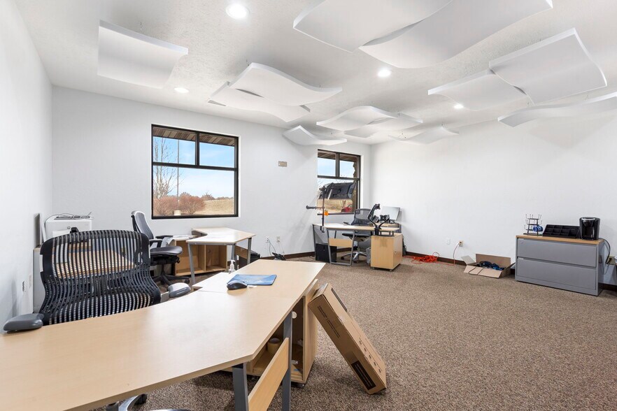 More Photos Of 4136 South Scenic, Springfield Office For Sale