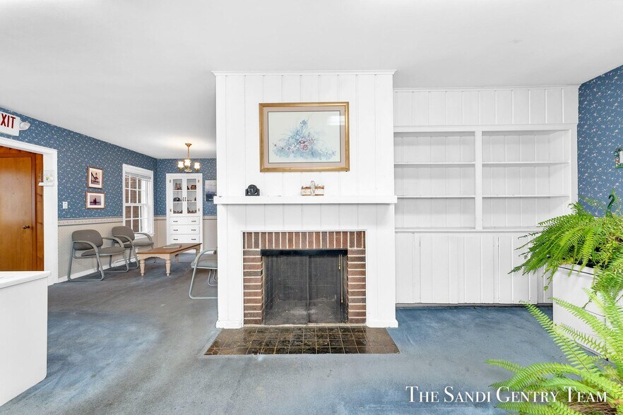 More Photos Of 4631 Harvey St, Norton Shores Medical For Sale