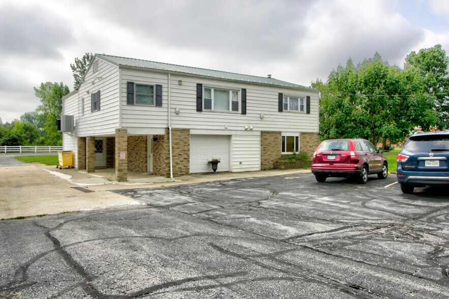 More Photos Of 5414 Homegardner Rd, Castalia Apartments For Sale