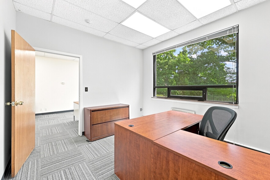 More Photos Of 92 S Central Ave, Hartsdale Storefront Retail Office For Lease