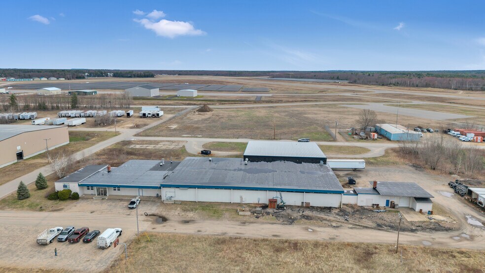 More Photos Of 38 Rainbow Ln, Sanford Warehouse For Sale