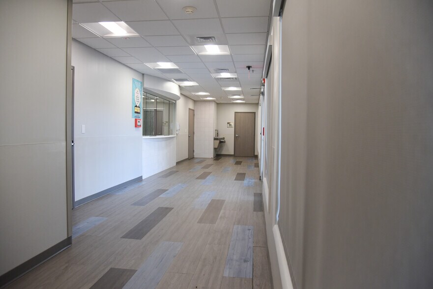More Photos Of 1635 Highway 31, Hartselle Medical For Lease