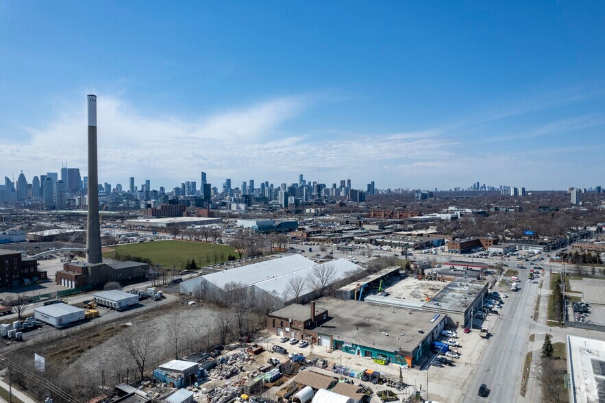 More Photos Of 4 Carlaw Ave, Toronto Warehouse For Lease