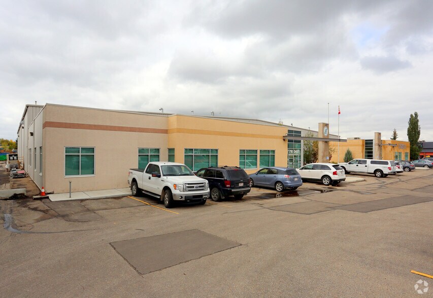 More Photos Of 7710-7730 34th St, Edmonton Warehouse For Lease