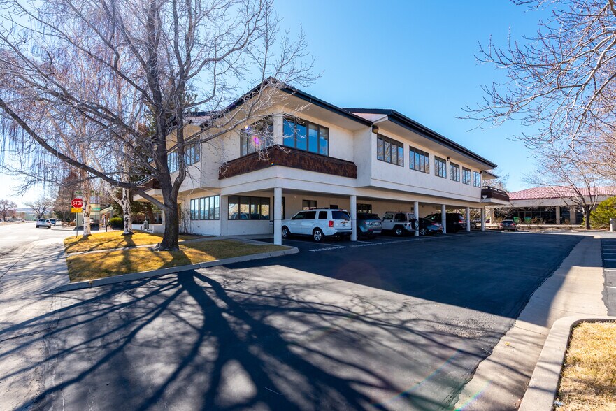 More Photos Of 1695 Meadow Wood Ln, Reno Office For Lease