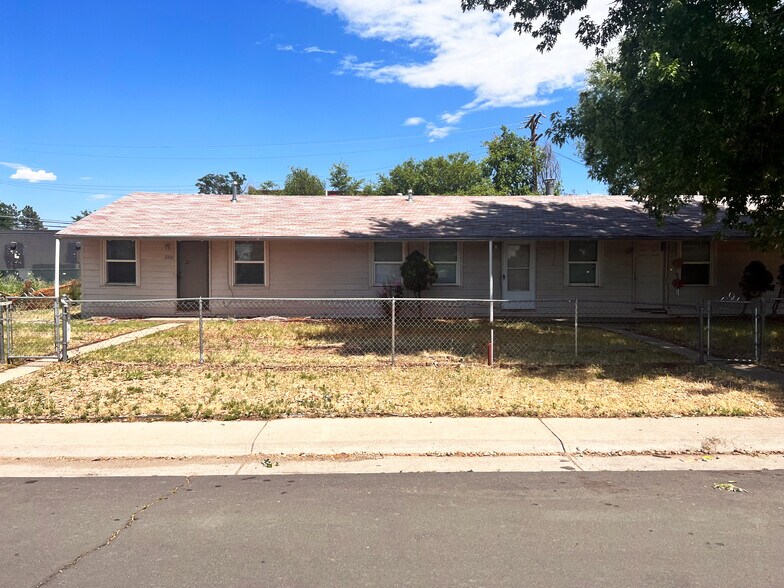 More Photos Of 1756-1766 Paris St, Aurora Apartments For Sale