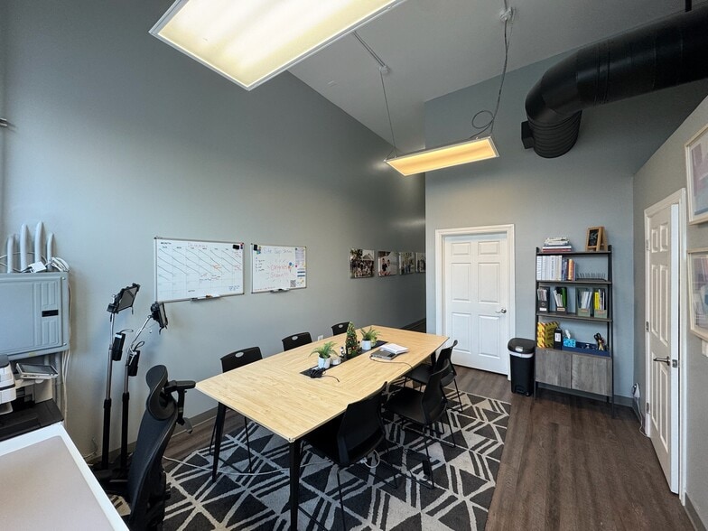 More Photos Of 629-639 S B St, San Mateo Storefront For Lease