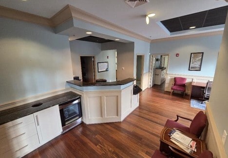 More Photos Of 710 Military Cutoff Rd, Wilmington Medical For Sale