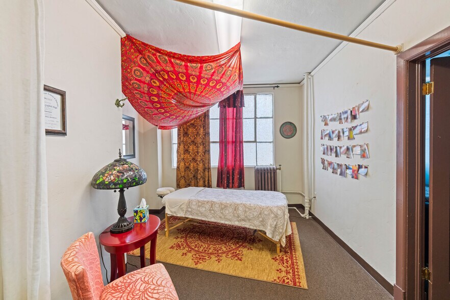 More Photos Of 340 Central Ave, Coos Bay Medical For Sale