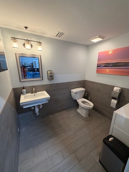 More Photos Of 2875 Jupiter Park Dr, Jupiter Light Manufacturing For Sale