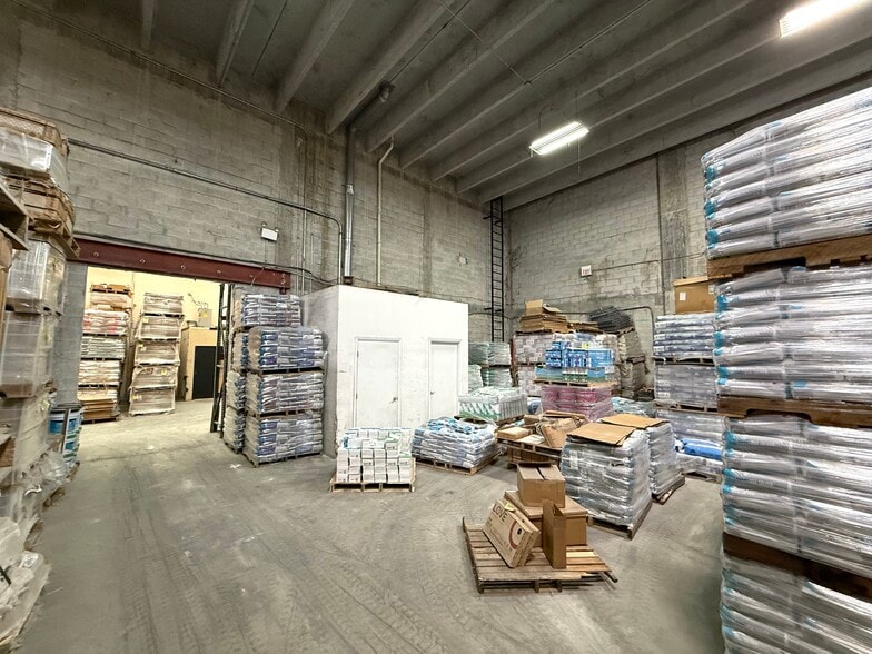 More Photos Of 3075 NW 79th Ave, Doral Warehouse For Lease