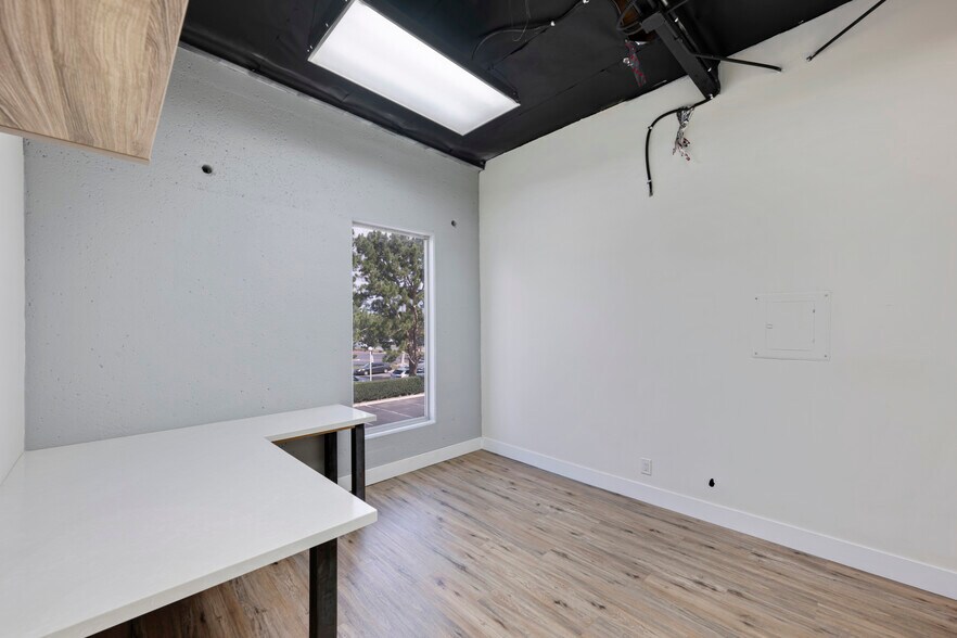 More Photos Of 1820 E Garry Ave, Santa Ana Office For Sale