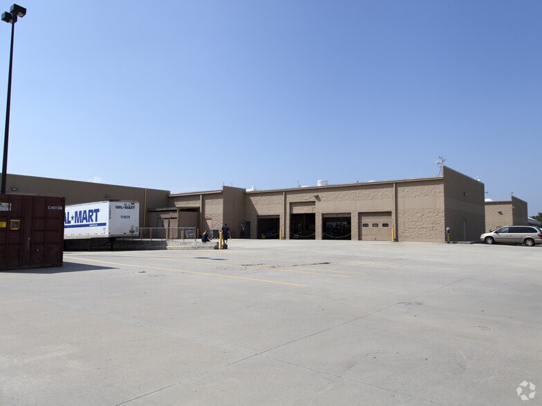 More Photos Of 7707-7711 S Raeford Rd, Fayetteville General Retail For Sale