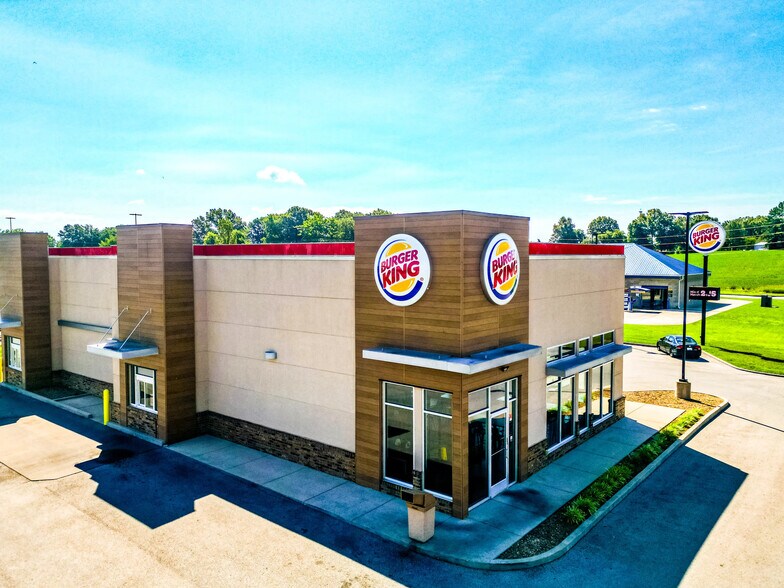 Primary Photo Of 1697 N Main St, Beaver Dam General Retail For Sale