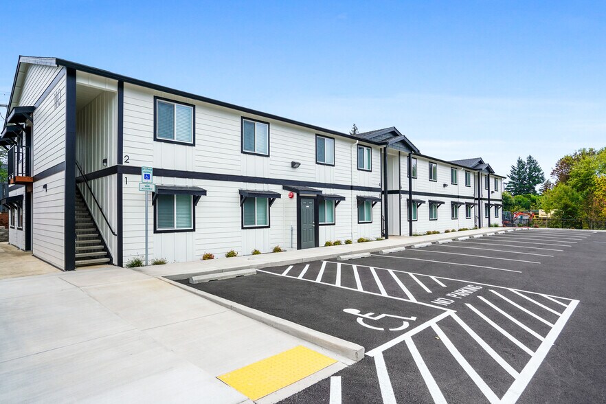 More Photos Of 110 S 7th St, Carlton Apartments For Sale