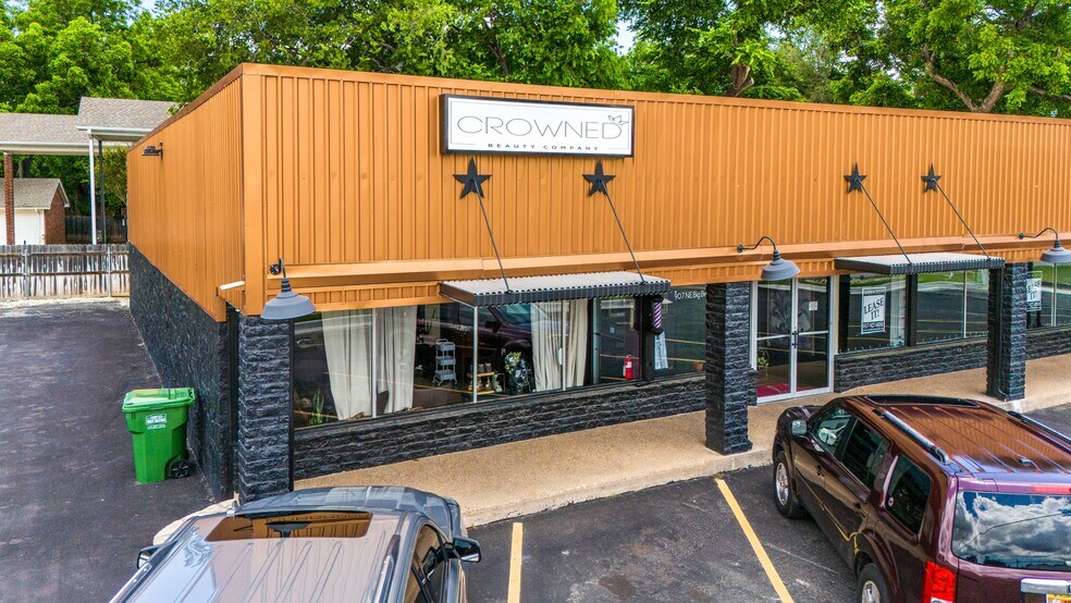 More Photos Of 907 Big Bend Trl, Glen Rose Unknown For Lease