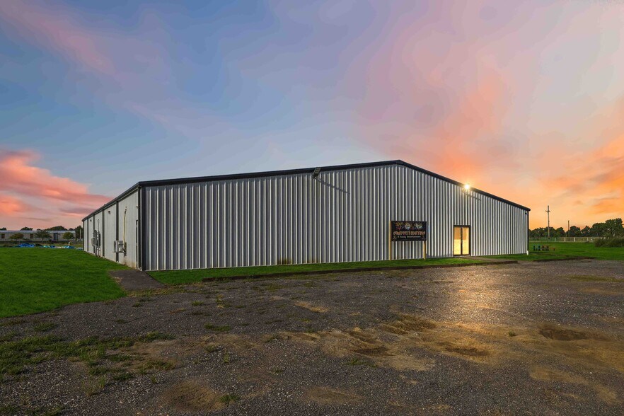 More Photos Of 1061 County Road 6111, Dayton Industrial For Sale