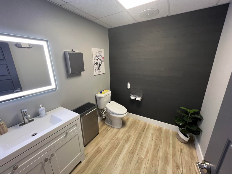 More Photos Of 2701 Main St, Hurricane Coworking Space