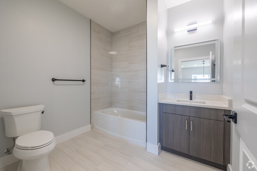 More Photos Of 34-40 Hudson St, Newark Apartments For Lease