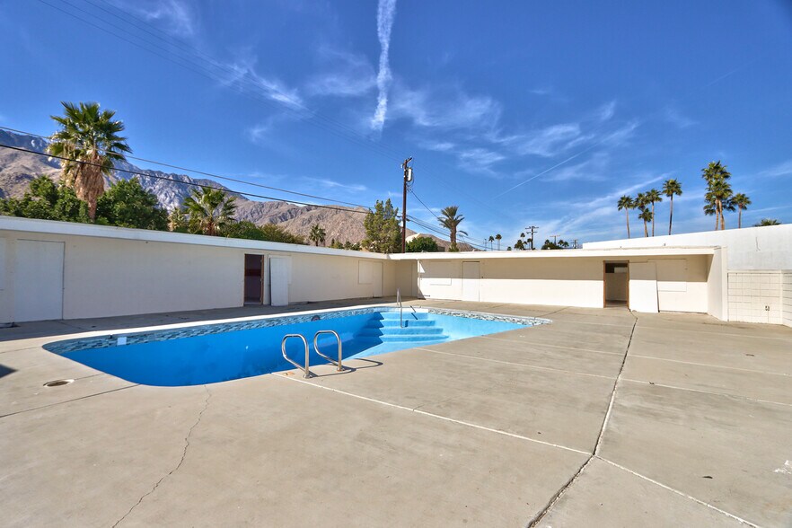 More Photos Of 2249 N Palm Canyon Dr, Palm Springs Hotel For Sale
