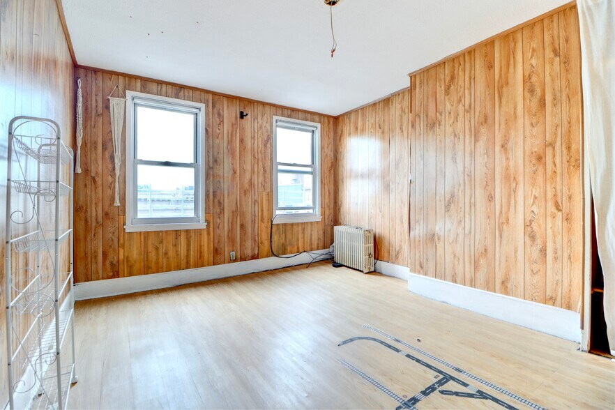 More Photos Of 159 Nassau Ave, Brooklyn Apartments For Sale