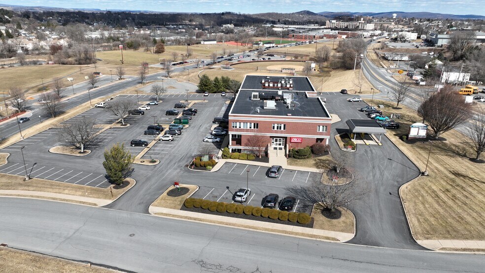 More Photos Of 2925 William Penn Hwy, Easton Office For Lease